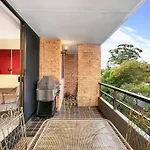 Spf13-Sunny, Spacious, Highly Convenient Apartment